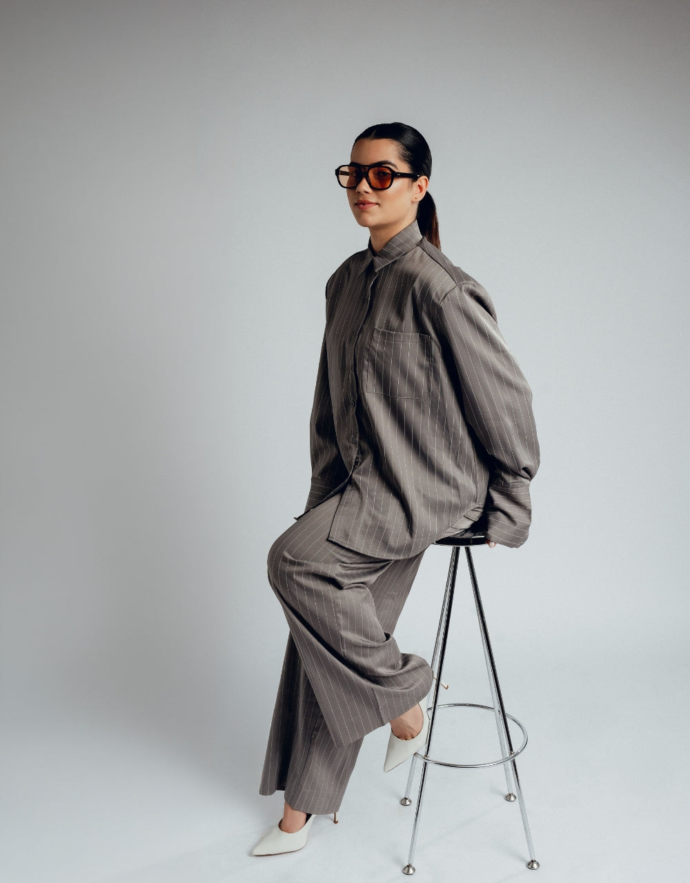 How to Style Your Eyeglasses With Every Outfit